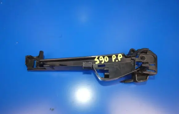 Volvo S90, V90 Front bumper mounting bracket 