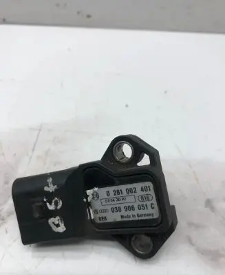 Volkswagen PASSAT B5.5 Air pressure sensor 038906051C 0281002401