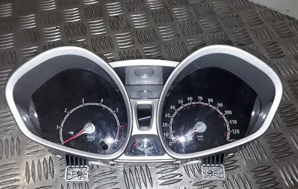 Ford Fiesta Speedometer (instrument cluster) 8A6T10849