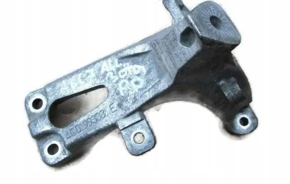 Audi A6 C7 Engine mounting bracket