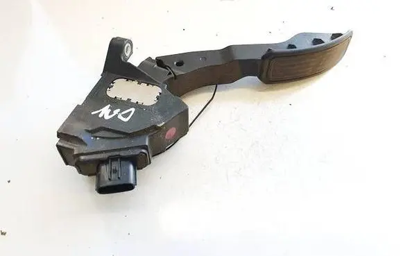 Toyota Auris 150 Accelerator throttle pedal 7811002020
