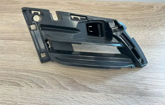 Skoda Octavia Mk3 (5E) Front bumper mounting bracket 5E0807723A