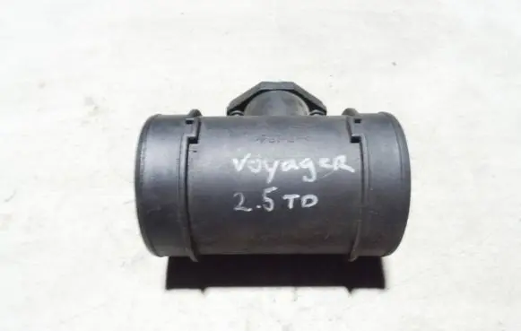 Chrysler Voyager Mass air flow meter 0281002132