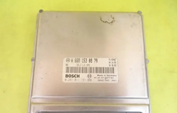 Mercedes-Benz Vaneo W414 Engine control unit/module A6681530679 0281011151