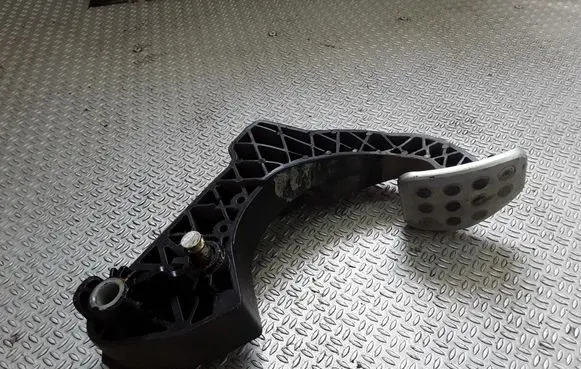 Clutch pedal