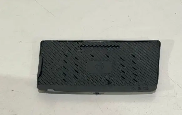 KIA Niro Panel drawer/shelf pad 95570AT000