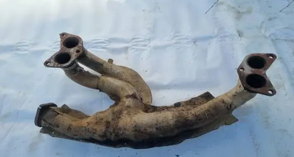 Subaru Legacy Exhaust manifold 