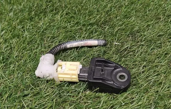 Lexus CT 200H Airbag deployment crash/impact sensor 8917375010