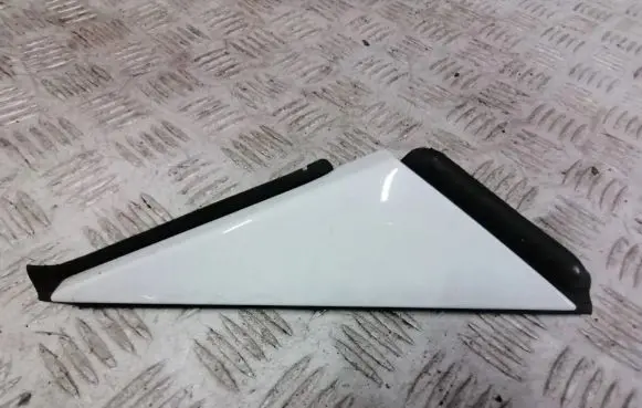 Opel Adam Fender end trim 