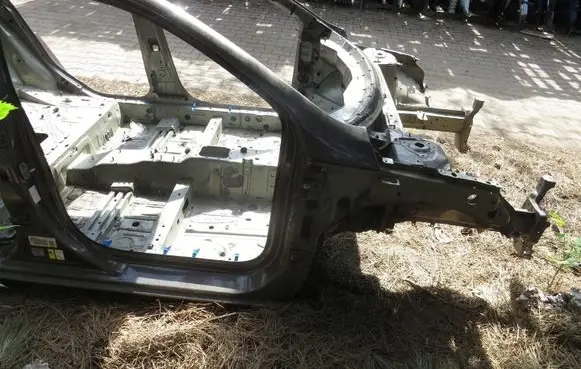 Peugeot 308 Side car body part KRIS235789
