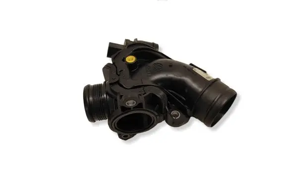 Audi A4 S4 B9 Turbo air intake inlet pipe/hose 04L129635F V100