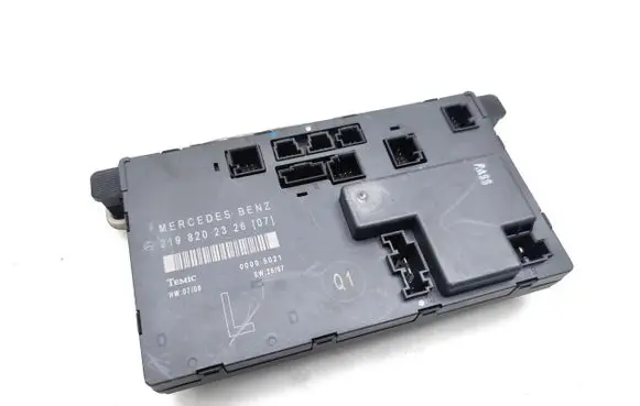Mercedes-Benz CLS C219 Door control unit/module 2198202326