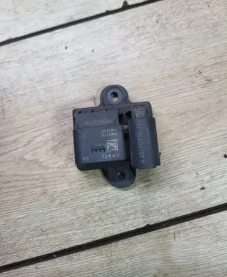 Mercedes-Benz B W246 W242 Glow plug pre-heat relay A6519005502