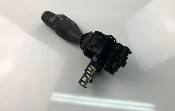 Volvo XC90 Indicator stalk 31674102