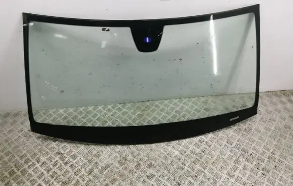 Mercedes-Benz GLK (X204) Front windscreen/windshield window 