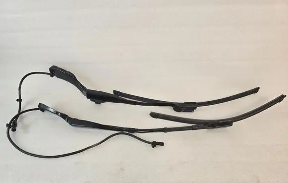 Volvo XC40 Windshield/front glass wiper blade 31457316