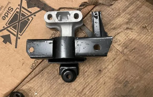 MG ZS Engine mount vacuum valve 