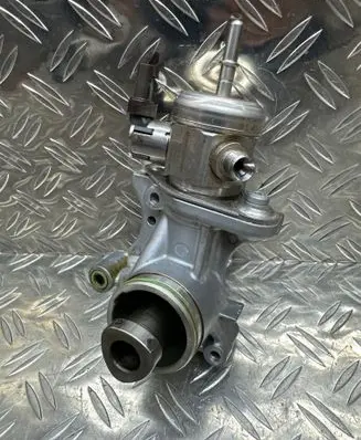 Citroen DS7 Crossback Fuel injection high pressure pump 9817670080 9811831280