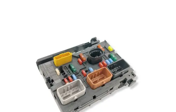 Peugeot 207 Fuse module 9664055480