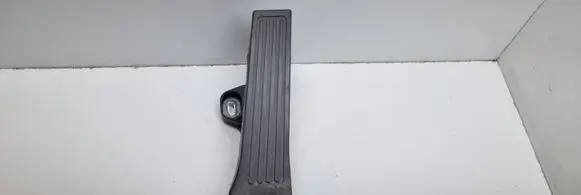 KIA Sportage Accelerator throttle pedal 32414400