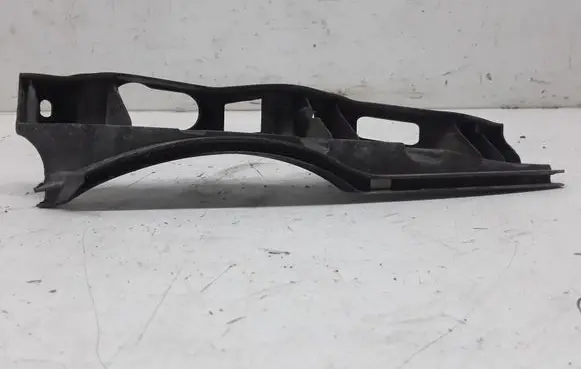 Volkswagen PASSAT B6 Headlight/headlamp mounting bracket 