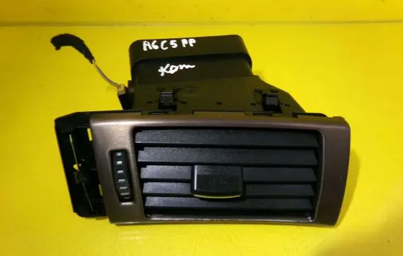 Audi A6 S6 C5 4B Dashboard side air vent grill/cover trim 4B1820902