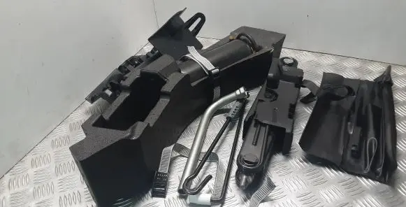 Audi A6 S6 C8 4K Tool set 4K8011031A 8N0012219 4N0011221