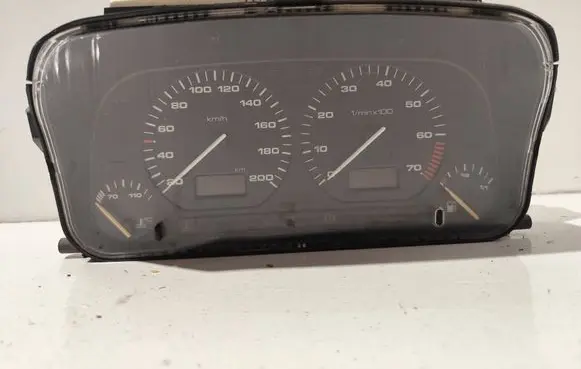 Speedometer (instrument cluster)
