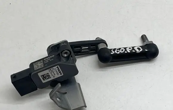 Volvo S60 Headlight/headlamp level sensor 32246992 A426S 19122
