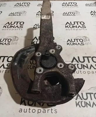 Lexus IS 220D-250-350 Front wheel hub spindle knuckle N62R 0271