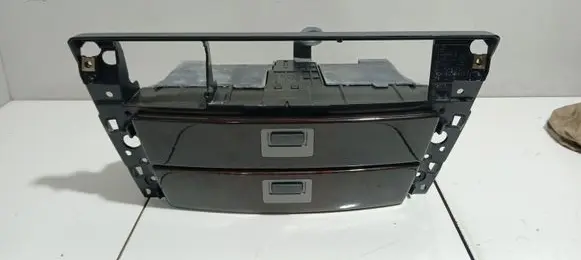 BMW 7 E65 E66 Dashboard storage box/compartment 7032886