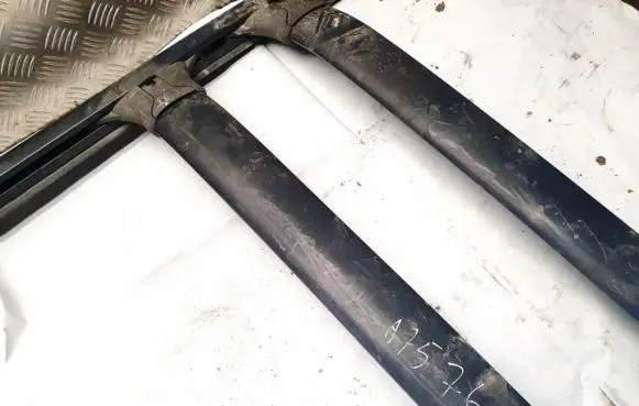 Hyundai Santa Fe Roof transverse bars on the 