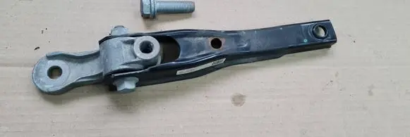 Audi Q3 F3 Gearbox mounting bracket 5Q0199855C 22092019