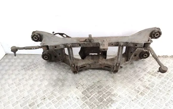 Toyota Avensis T270 Rear subframe 