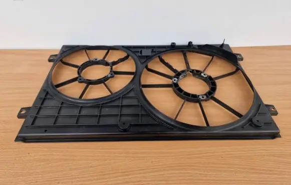 Seat Leon (1M) Radiator cooling fan shroud 98400809901