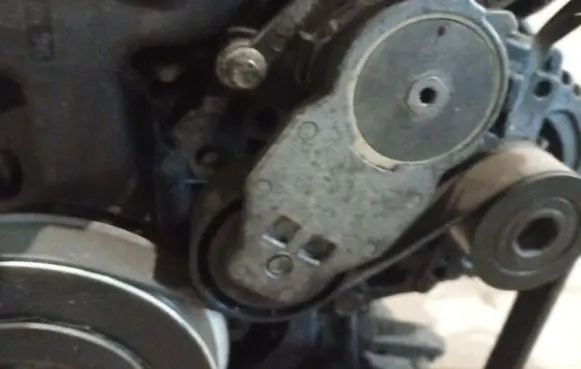 Ford Focus Generator/alternator belt tensioner
