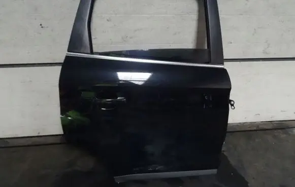 Ford Kuga I Rear door