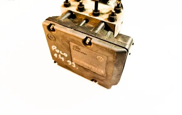 Volkswagen Polo ABS Pump 6X0907379B