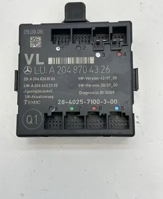 Mercedes-Benz C W204 Door control unit/module A2048704326