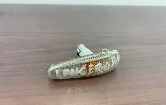 Mitsubishi Lancer X Front fender indicator light