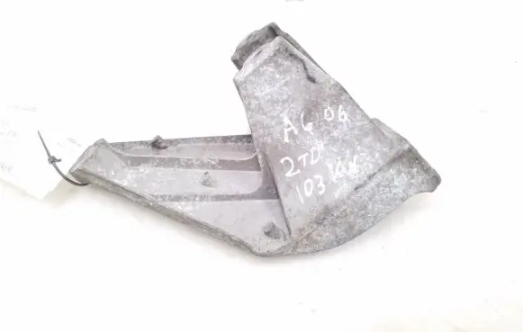 Audi A6 S6 C6 4F Engine mounting bracket 4F0199307N
