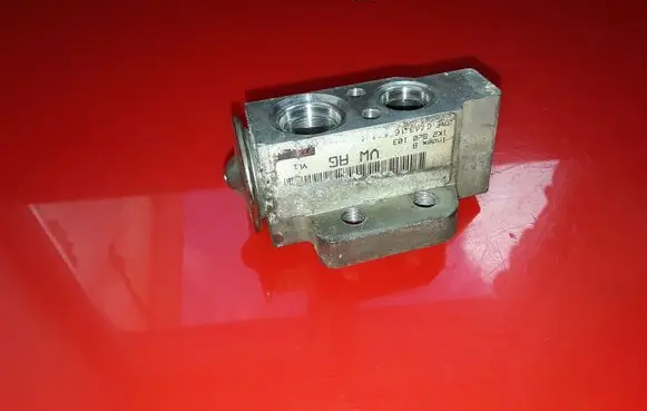 Skoda Superb B6 (3T) Air conditioning (A/C) expansion valve 1K2820103