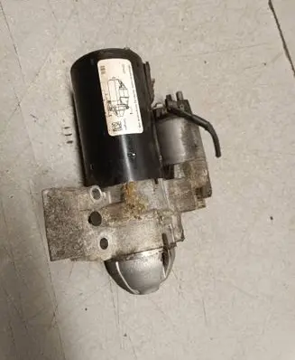BMW 3 F30 F35 F31 Starter motor 8574102