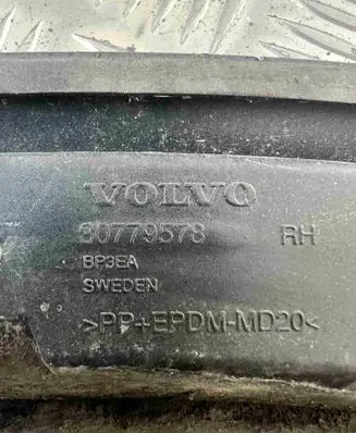 Volvo XC90 Front arch trim 30779578