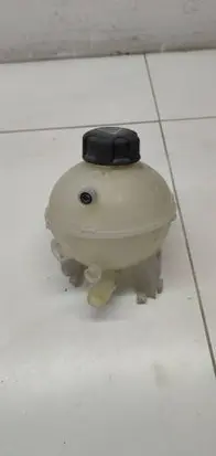 Peugeot Partner III Coolant expansion tank/reservoir 9678514680