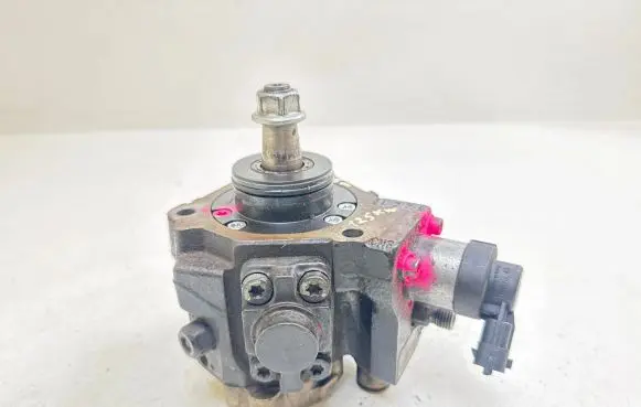KIA Sorento Fuel injection high pressure pump 331004A410 0445010118 009120