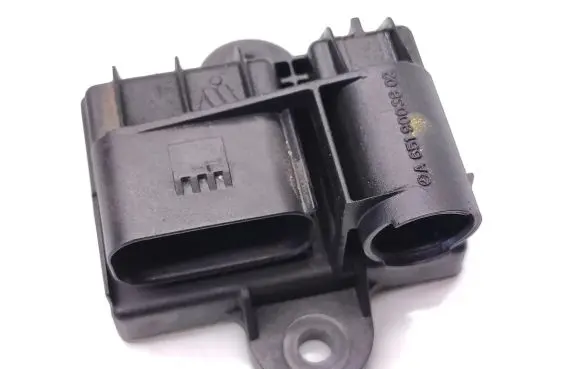 Mercedes-Benz Sprinter W906 Glow plug pre-heat relay A6519003802