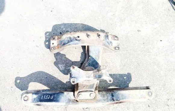Subaru Legacy Front subframe