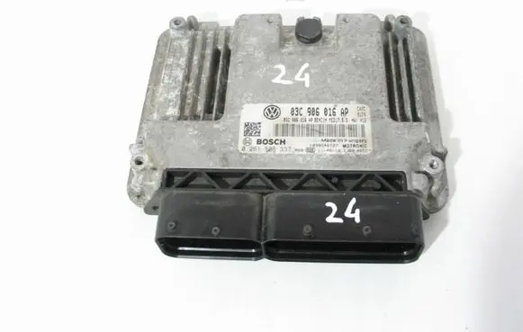 Volkswagen Golf VI Engine control unit/module ECU Array