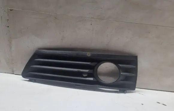 Opel Zafira B Front fog light trim/grill 